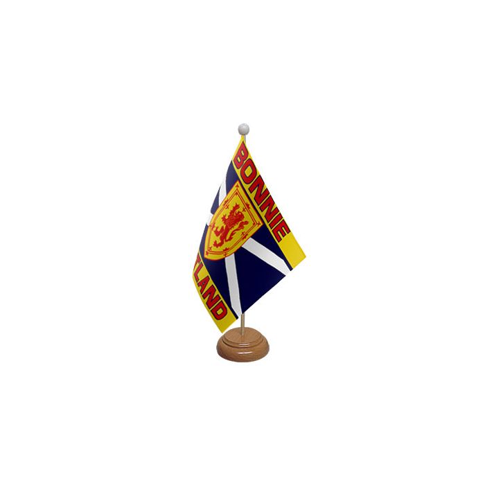 Bonnie Scotland Large Wooden Table Flag – 18x12in (45 x 30 cm)