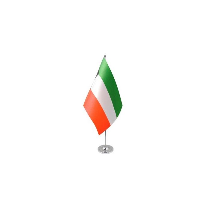 Kuwait Satin Table Flag – 9x6in (22.5 x 15 cm)