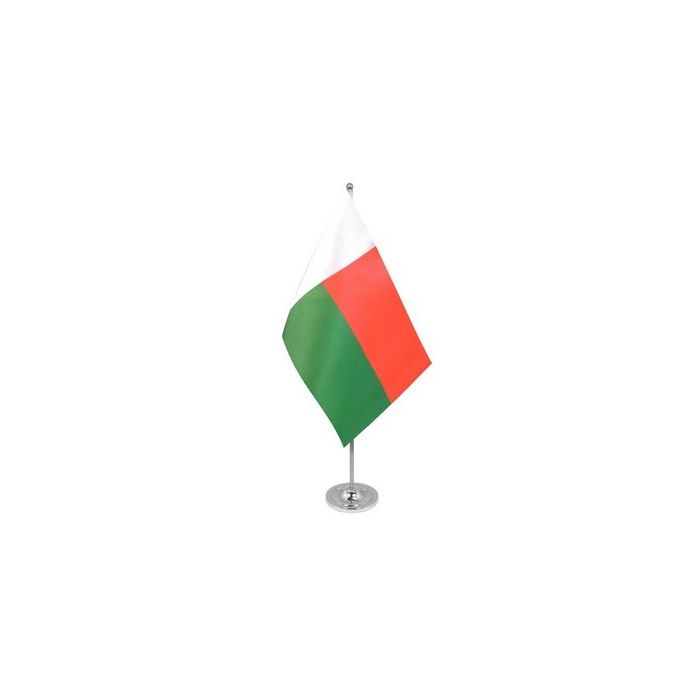 Madagascar Satin Table Flag – 9x6in (22.5 x 15 cm)