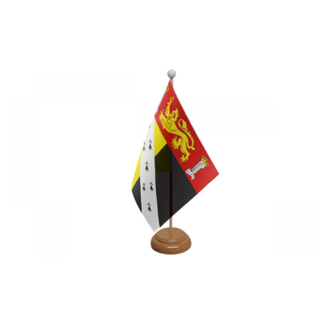 Norfolk Old (with Crest) Wooden Table Flag – 9x6in (22.5 x 15 cm)