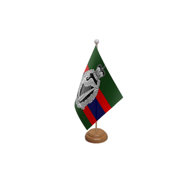 Royal Irish Regiment Wooden Table Flag – 9x6in (22.5 x 15 cm)